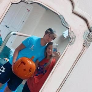 Meet your Posher, Tripp